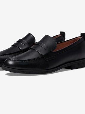 The Cole Haan Stassi Penny Loafer Black Leather Women’s Sz 10